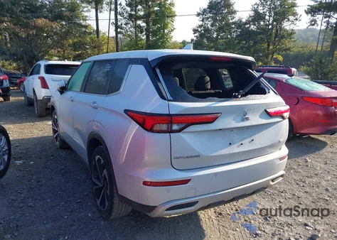 2024 Mitsubishi Outlander Se 2.5 2Wd/Se Black Edition S-Awc/Se Black Edition W/Pano Roof S-Awc from USA, damaged, VIN JA4J3VA86RZ089346